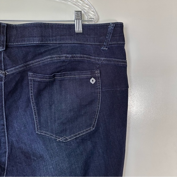 Democracy Jegging Jeans Absolution Booty Lift Dark Indigo SZ 24W NEW - Picture 5 of 10